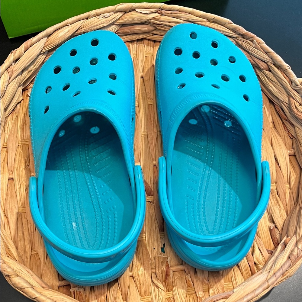 CROCS Sandals - Vibrant Teal Blue - Picture 3 of 9